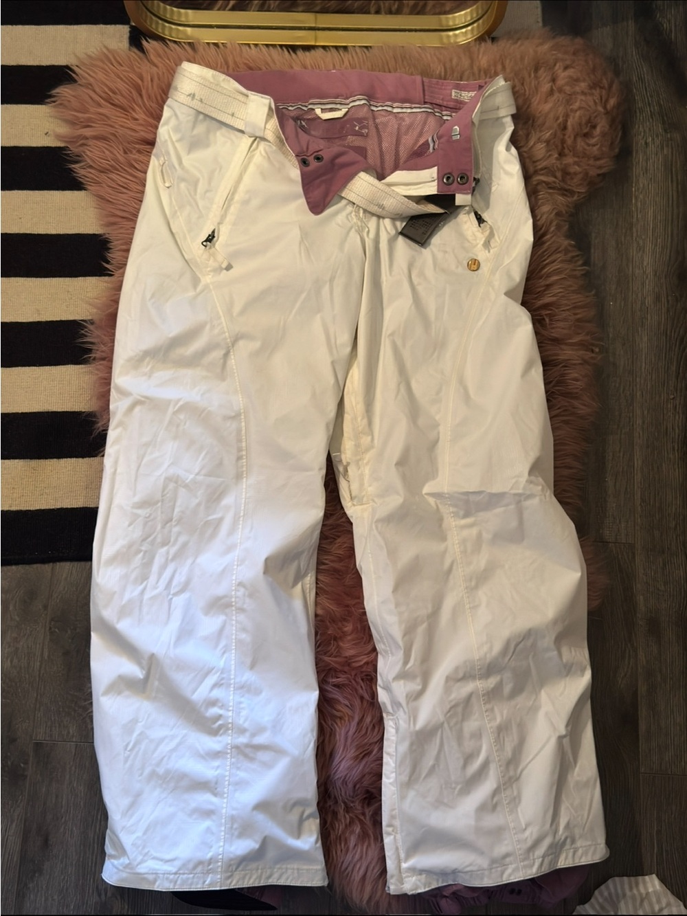 Woman’s Burton White Snow/Ski Pants with Pink Waist Trim